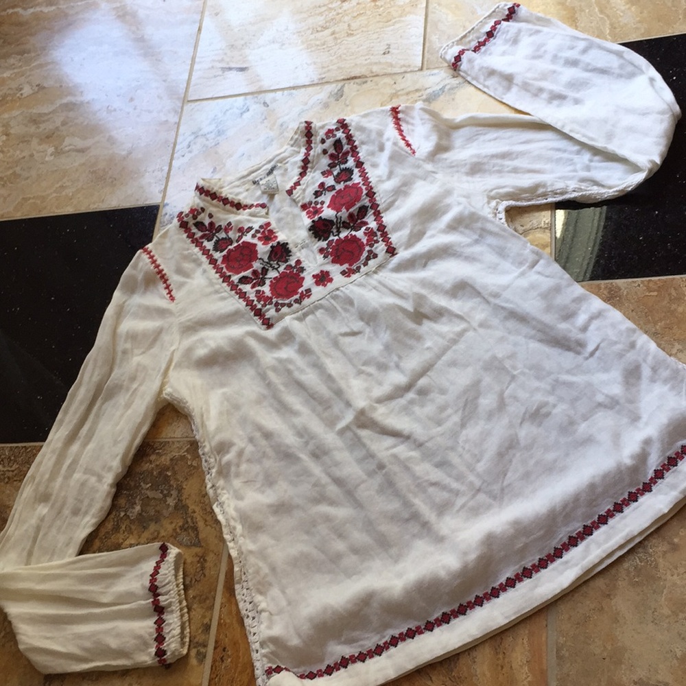 Lucky Brand boho festival cross stitch peasant top
